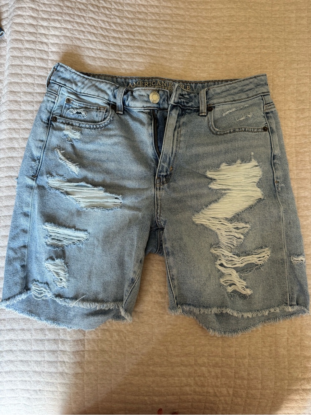American Eagle Outfitters Light Blue Distressed Denim Jean Shorts. Hardly worn
